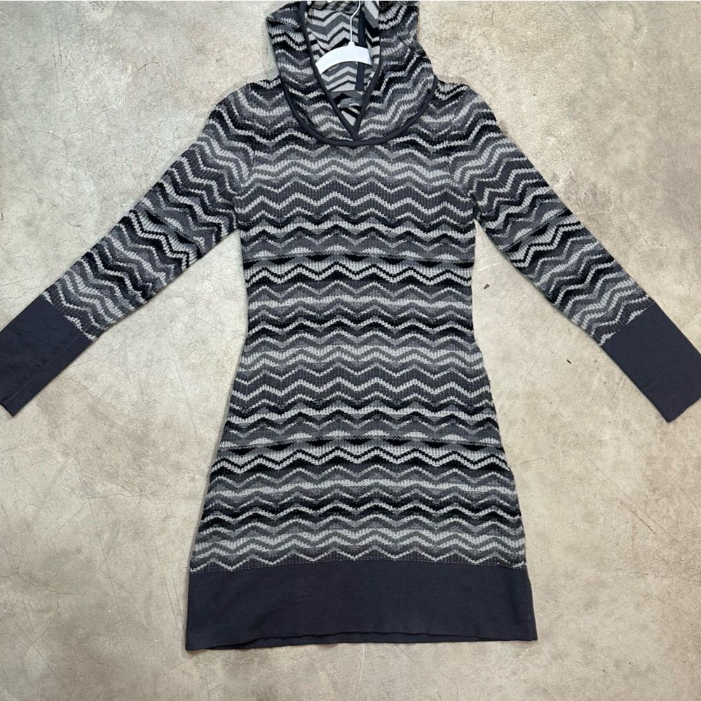 PrAna Meryl Gray/Black Chevron Sweater Dress Women’s Small
